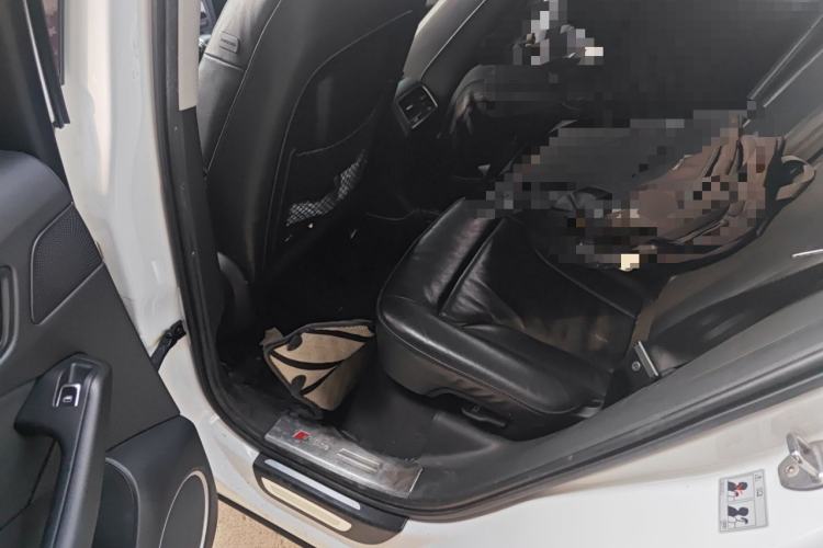 Used Audi Q5 2017 40 TFSI Comfort Model Left Rear Seat