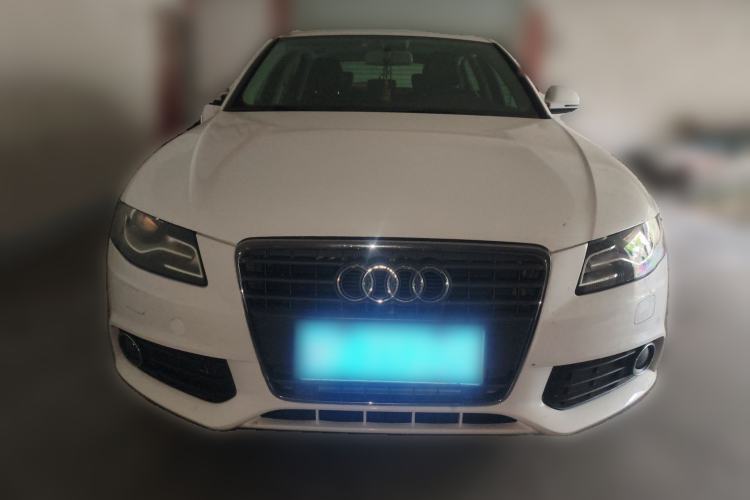 Used Audi A4L 2012 2.0 TFSI automatic Comfort trim level Front