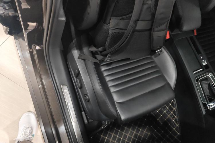 Used Volkswagen Magotan 2018 330TSI DSG Advanced Model
