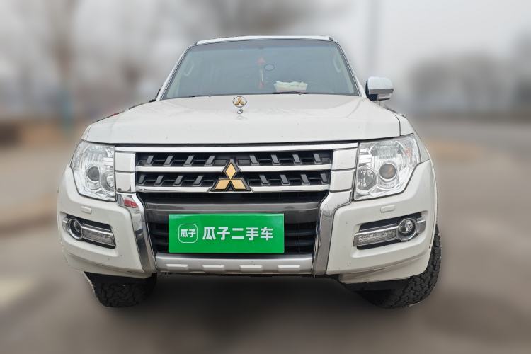 Used Mitsubishi Pajero 