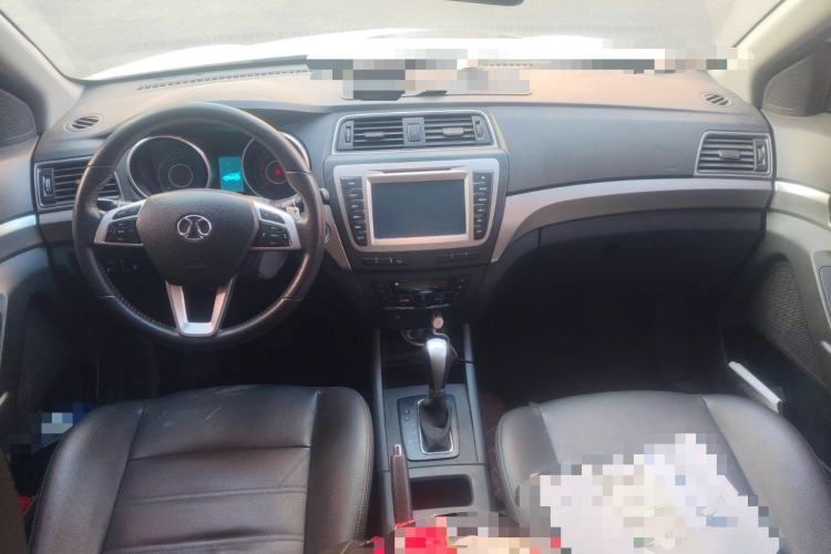 Used BAIC Senova X65 2015 2.0T Automatic Elite Model

