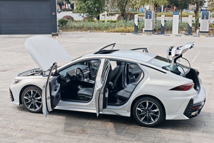 Used GAC Trumpchi EMPOW 2024 270T DCT Yingbao R-Style Edition
