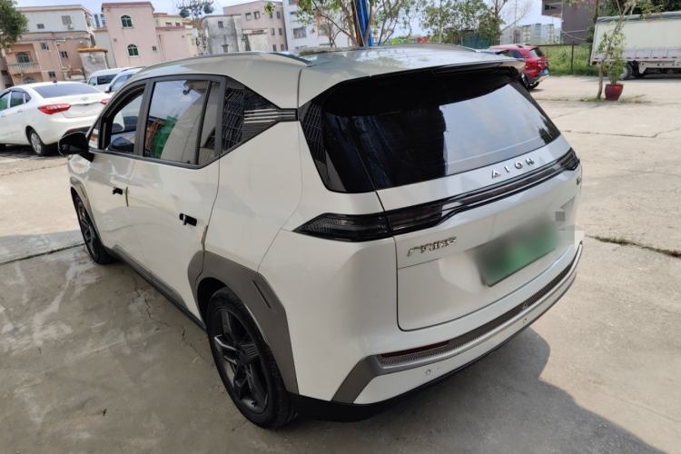 Used AION Y 2022 Plus 70 Tech Edition Exterior 2