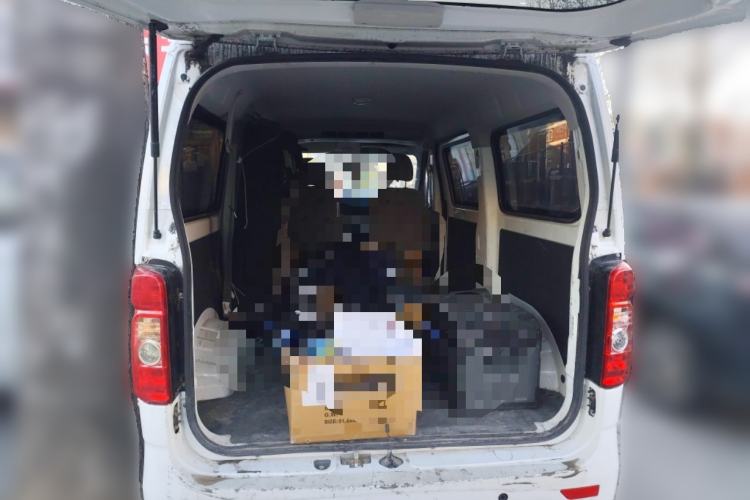 Used CHANGAN KAICHENG Ruixing M60 2023 1.5L GDI Comfort-Class Passenger Vehicle 6/7 Seats Trunk