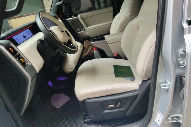 Used iCAR V23 2025 501 Four-Wheel Drive Advanced Version Left Front Seat