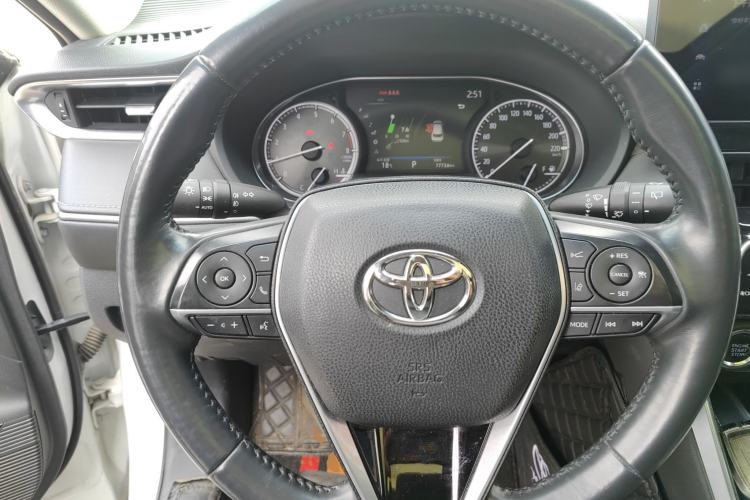 Used Toyota Harrier 2022 2.0L CVT Two-Wheel Drive Deluxe Edition Steering Wheel