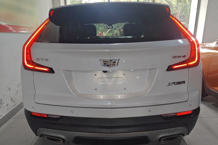 Used Cadillac XT4 2018 28T Two-Wheel Drive Leading Version