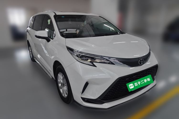 Used Toyota Granvia 2024 2.5L Hybrid Comfort Edition
