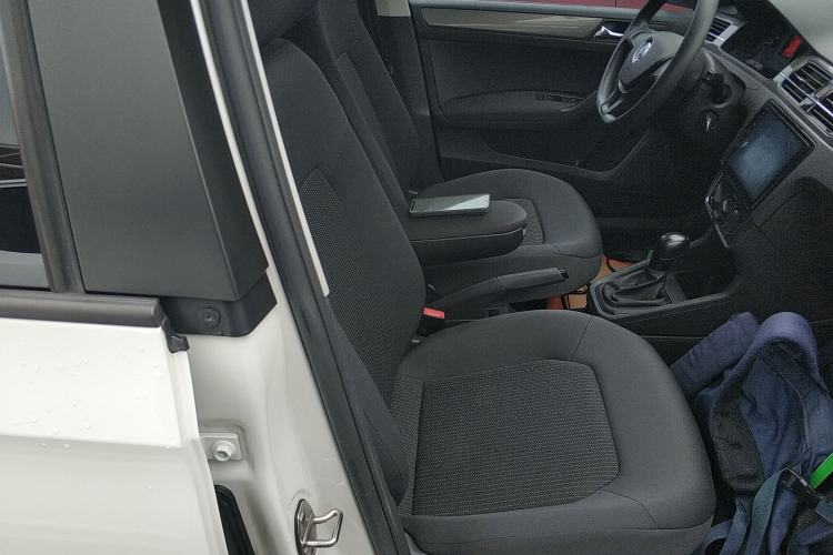 Used Volkswagen Santana 2017 Haval H6 1.6L Automatic Fashion Edition Right Front Seat