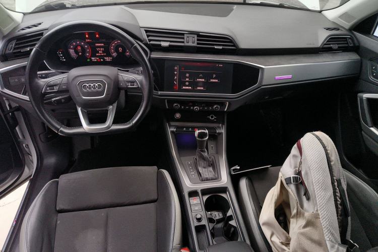 Used Audi Q3 2020 40 TFSI Fashion Dynamic Model
