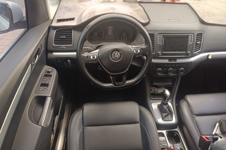 Used Volkswagen Sharan 2016 280TSI Enjoyment Model 7-Seater Steering Wheel