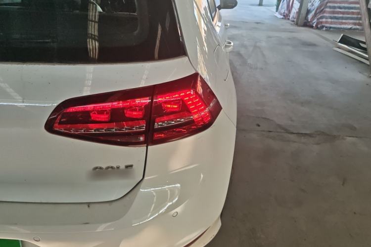 Used Volkswagen Golf 2016 1.4TSI Automatic R-Line