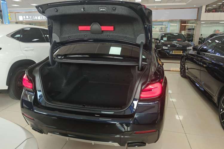 Used BMW 5 Series 2022 Second Facelift 530Li Luxury Version M Sport Package