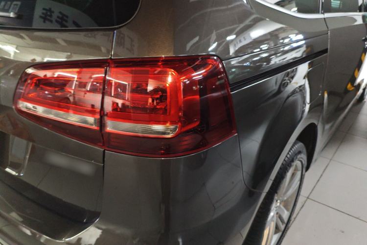 Used Volkswagen Sharan 2018 380TSI Comfort Edition 7-Seater Exterior 3