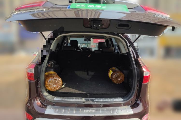 Used JMC Yusheng S350 2016 2.4T Automatic 4x4 Diesel Luxury 5-Seater Trunk