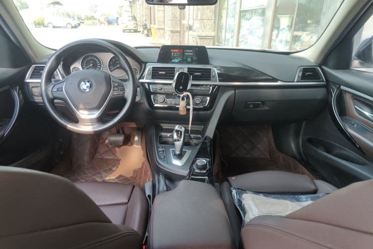 Used BMW 3 Series 2018 320Li Fashion Model
