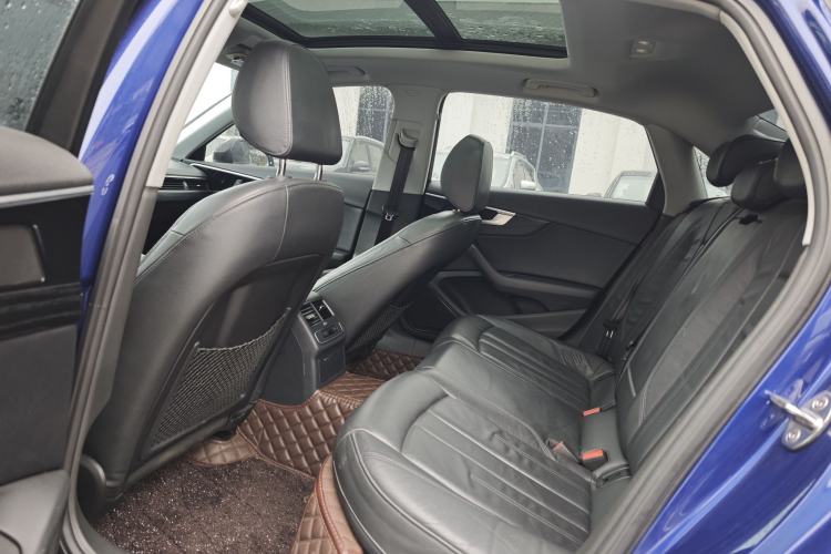 Used Audi A4L 2019 40 TFSI Fashion Edition China VI Emission Standard