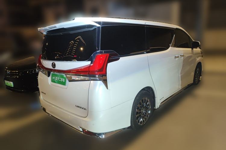 Used Lexus LM 2020 300h Four-Seat Grand Edition Rear Right 45 Deg