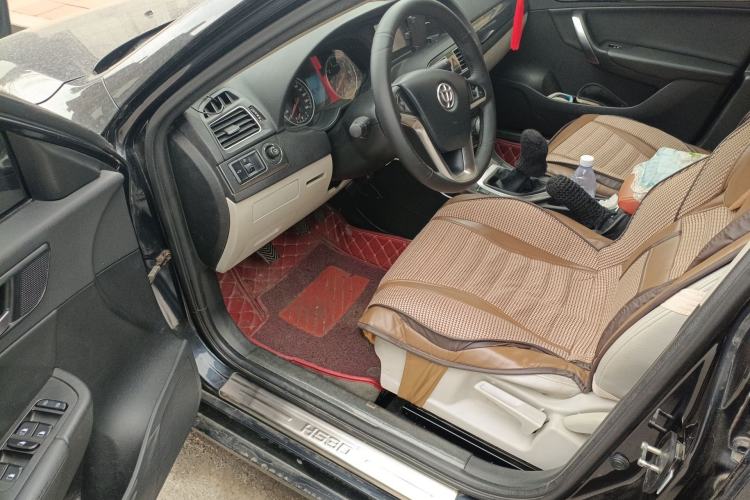 Used Brilliance H530 2011 1.6L Manual Luxury Model Driver Seat