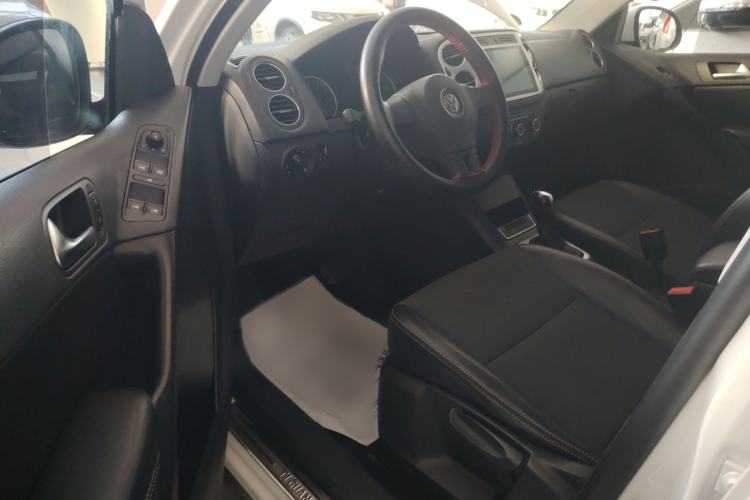 Used Volkswagen Tiguan L 2016 280TSI Automatic Two-Wheel-Drive Silk Road Style Edition