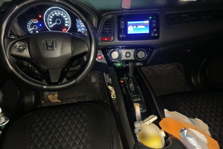 Used Honda Vezel 2017 1.8L CVT Front-Wheel Drive Pioneer Edition Center Console