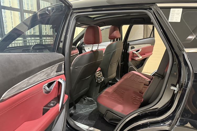 Used JETOUR X70 PLUS 2023 1.5T DCT Brave PLUS 5-Seater