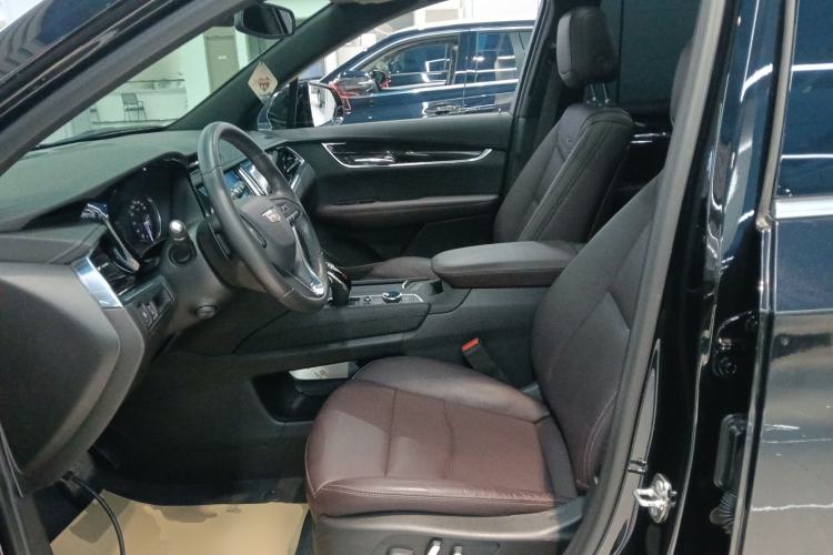 Used Cadillac XT6 2022 2.0T Six-Seater Two-Wheel-Drive Luxury Version