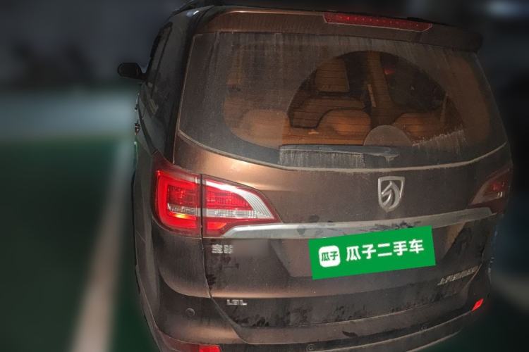 Used Baojun 730 2015 1.8L Manual Comfort ESP Version 7-seater
