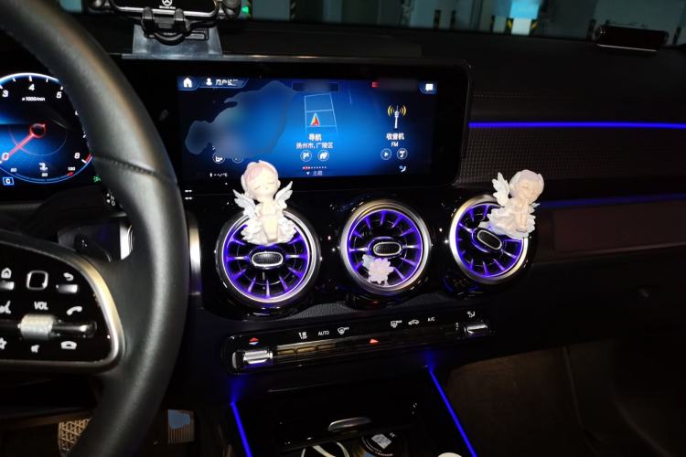 Used Mercedes-Benz GLB 2023 GLB 220 Fashion Model Center Console