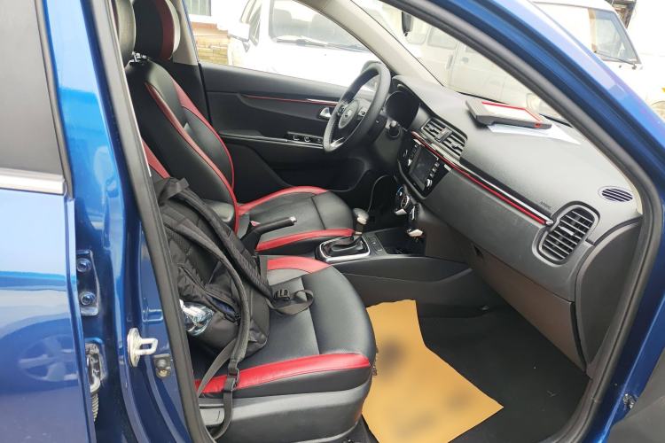 Used Kia KX Cross 2017 1.4L AT GLS
