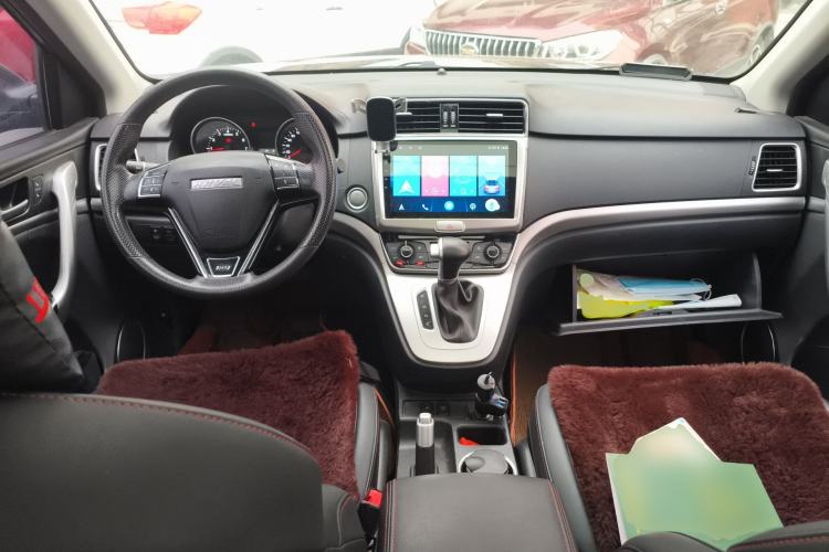 Used Haval M6 2019 1.5T DCT Two-Wheel Drive Value Edition China VI Standard Center Console