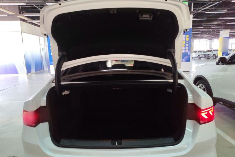 Used BYD Qin PLUS 2024 HONOR Edition DM-i 55KM Leading Model