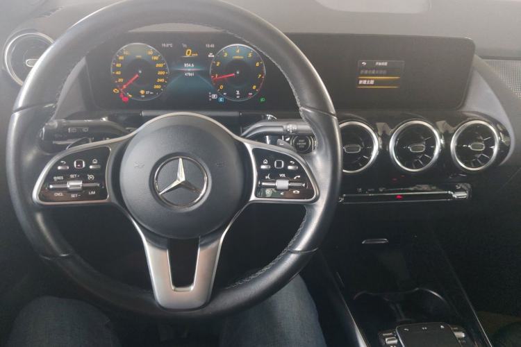 Used Mercedes-Benz B-Class 2022 Revised B 200 Dynamic Edition Center Console