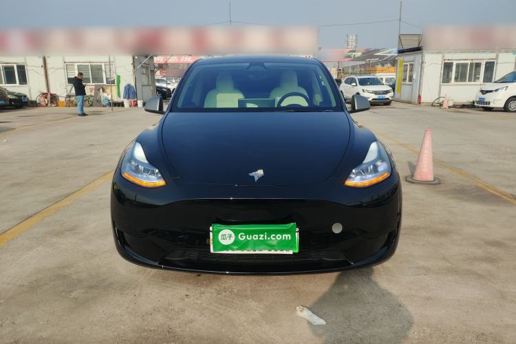 Used Tesla Model Y 2023 Rear-Wheel-Drive Version