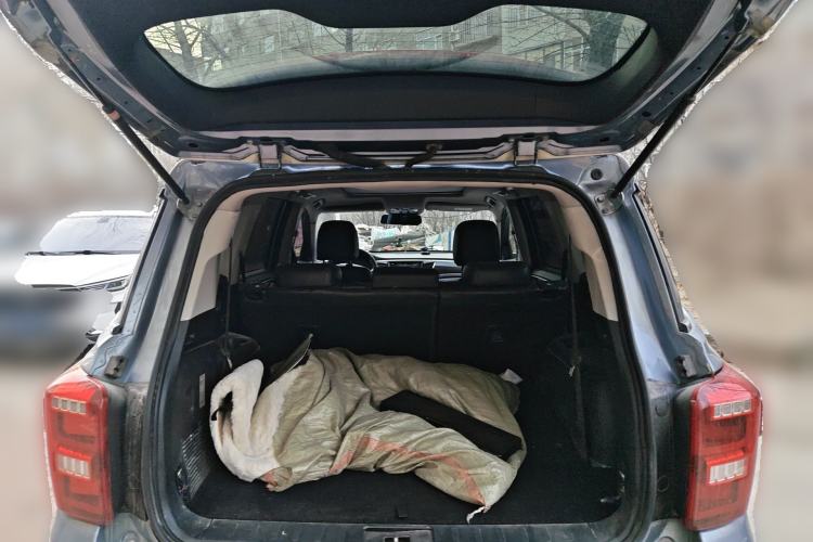 Used GAC Trumpchi GS8 2017 320T Two-Wheel Drive Luxury Smart Connectivity Version (7 Seats) Trunk