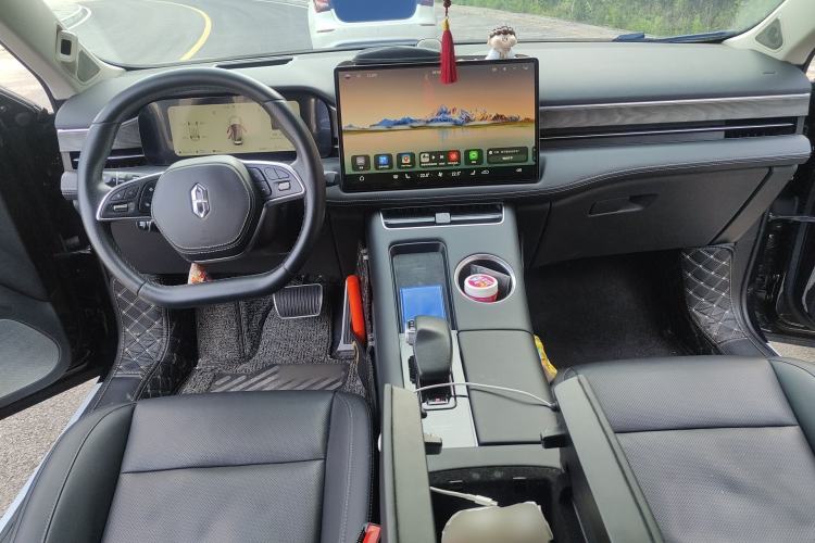 Used Hima AITO M5 2022 Extended-Range Four-Wheel Drive Performance Version Center Console