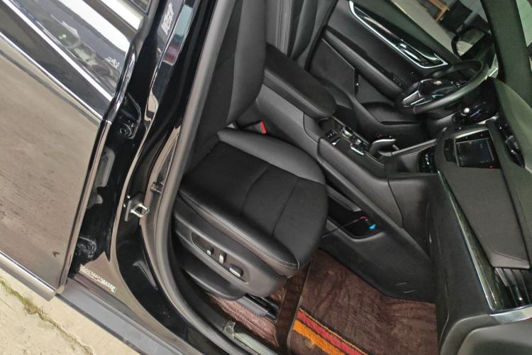 Used Cadillac XT5 2020 28T Luxury Version