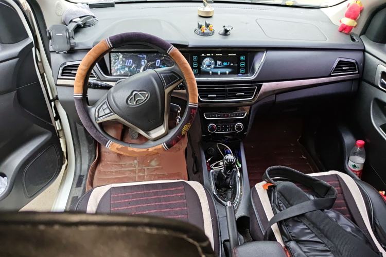 Used CHANGAN KAICHENG Oushang A600 2016 1.5L Manual Elite 7-Seater
