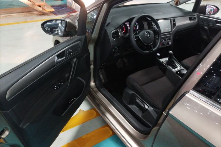 Used Volkswagen Golf Sportsvan 2018 1.6L Automatic Comfort Model
