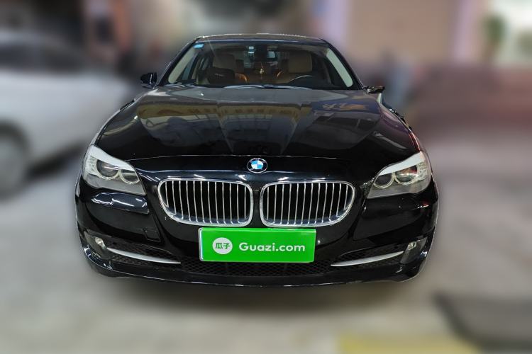 Used BMW 5 Series 2013 525Li Leading Model
