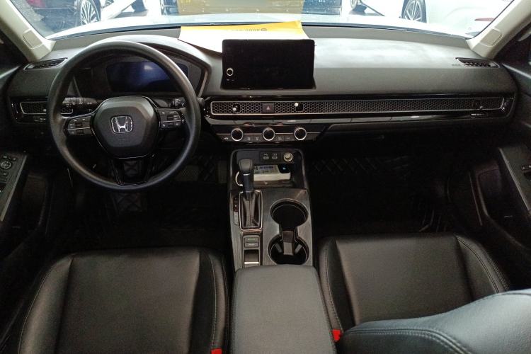 Used Honda Civic 2022 240TURBO CVT Dynamic Edition Center Console