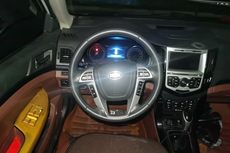 Used BYD Surui 2015 Revised Version 1.5L Automatic Luxury Edition
