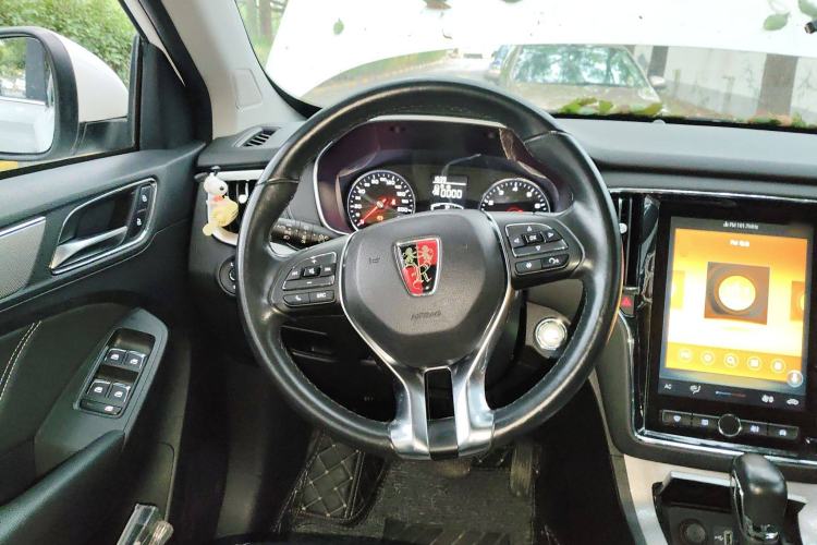 Used Roewe RX5 2019 20T Two-Wheel Drive Automatic 4G Connected Platinum Edition
