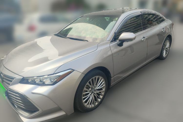 Used Toyota Avalon 2019 Dual-Engine 2.5L XLE Prestige Version China V Standard