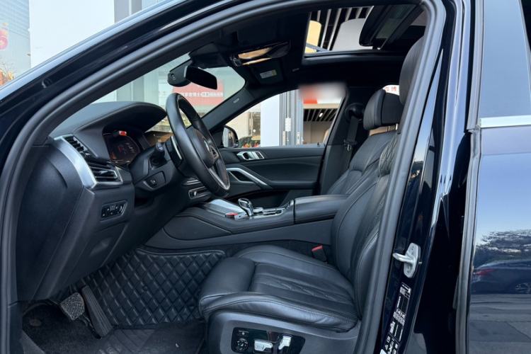 Used BMW X6 2020 xDrive40i Luxury Model with M Sport Package