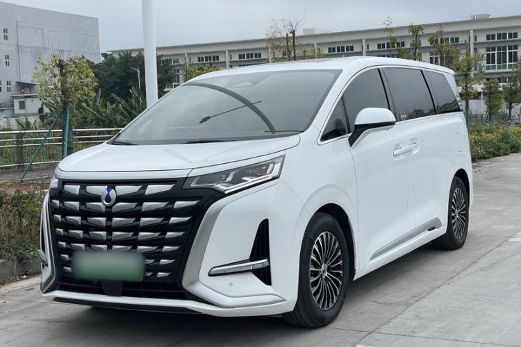 Used Denza D9 2024 DM-i 1050 Luxury Model