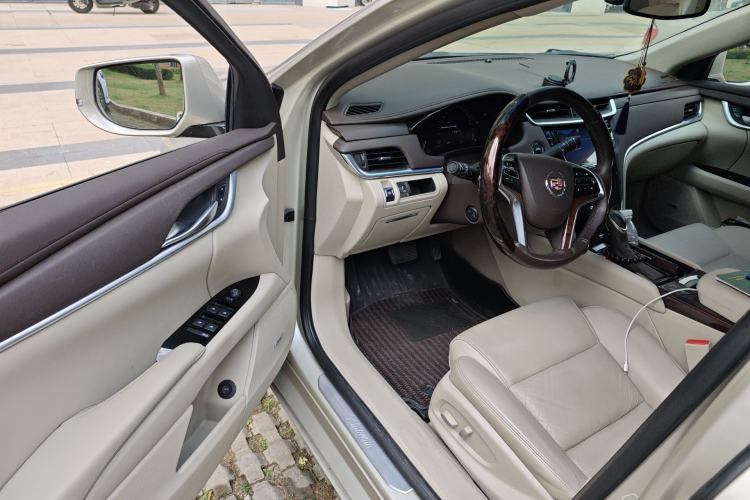 Used Cadillac XTS 2013 28T Comfort Model Driver Seat