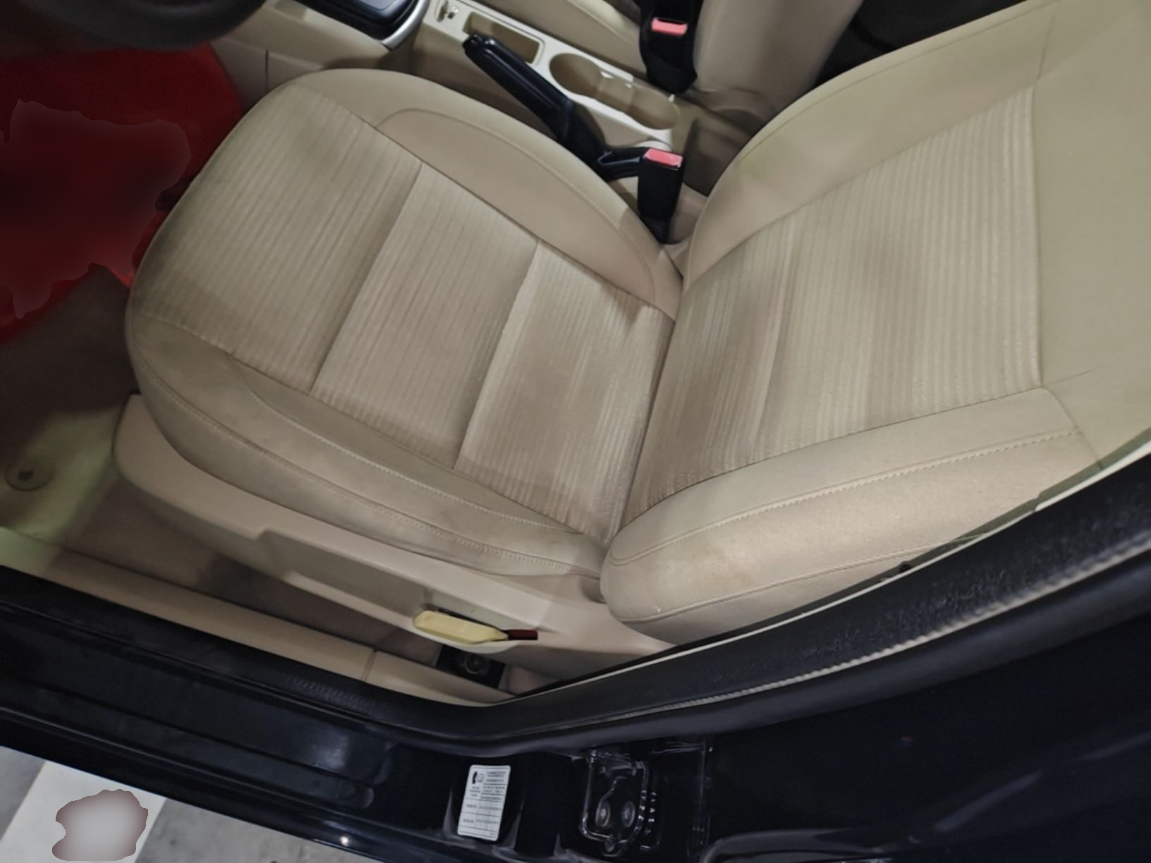 Vordere Reihe im Auto