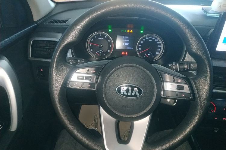 Used Kia Sportage R 2018 2.0L Manual Fashion Edition China V Standard Steering Wheel