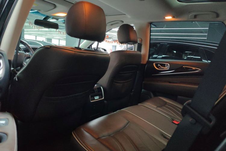 Used Infiniti QX60 2018 2.5 S/C Hybrid Two-Wheel-Drive Excellence Edition China VI Standard Interior 1